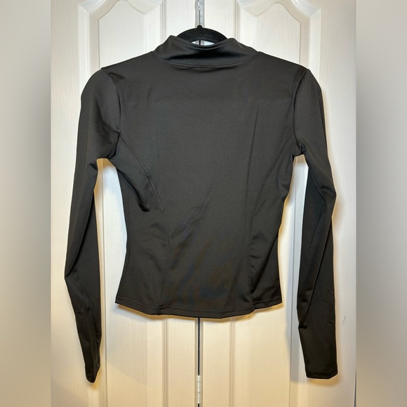 Classic Black Athletic Activewear Outdoor Long Sleeve Zip-Up Jacket in Size S - Picture 2 of 5